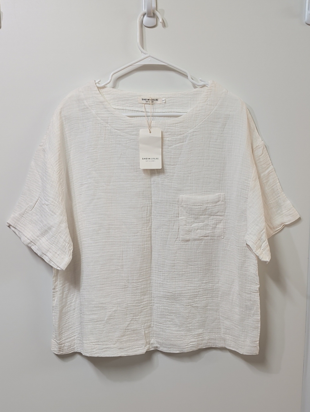 SHEIN Leisure White Cotton Pocket Tee Size Large